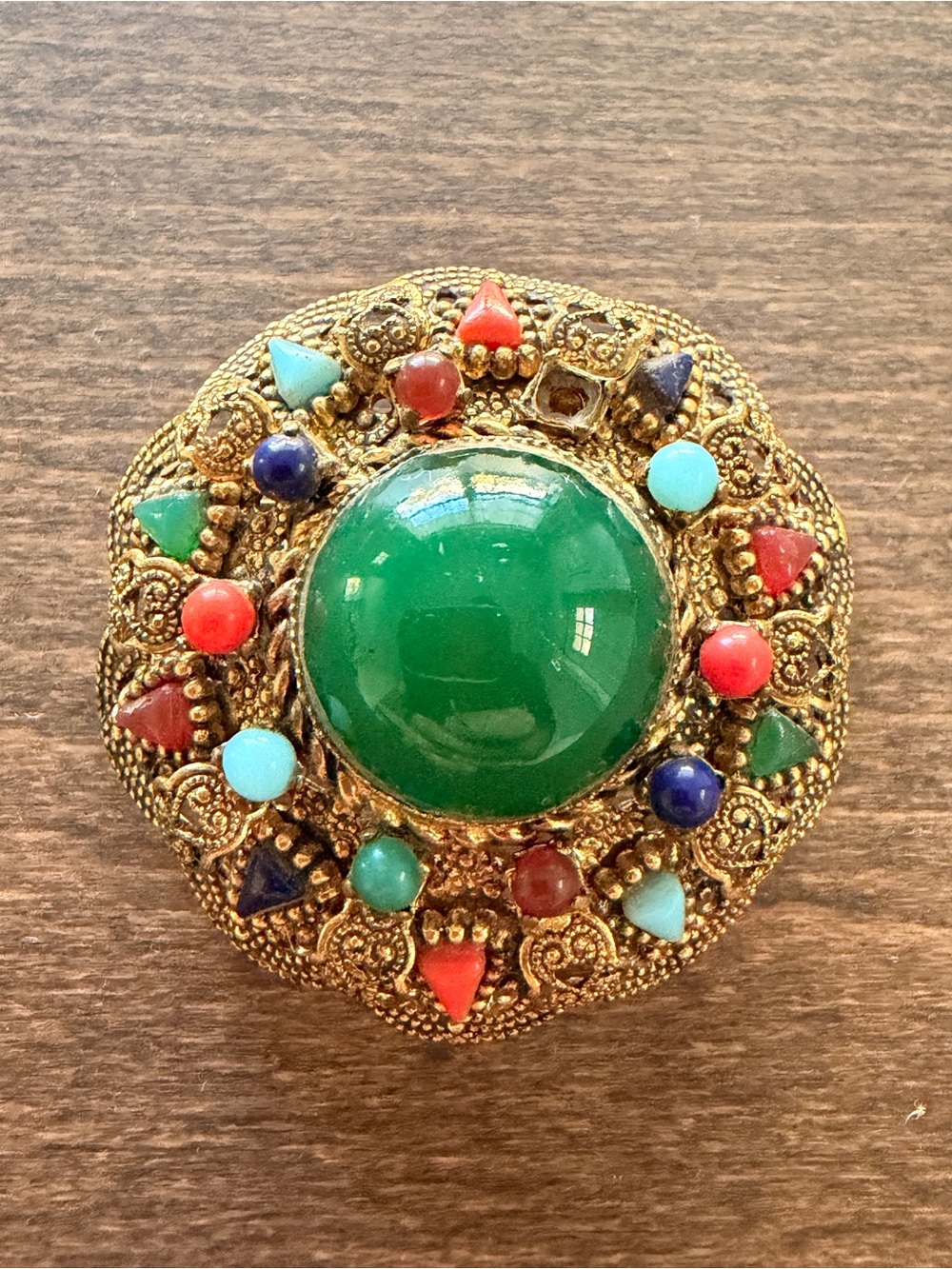 Vintage-inspired gold-tone brooch